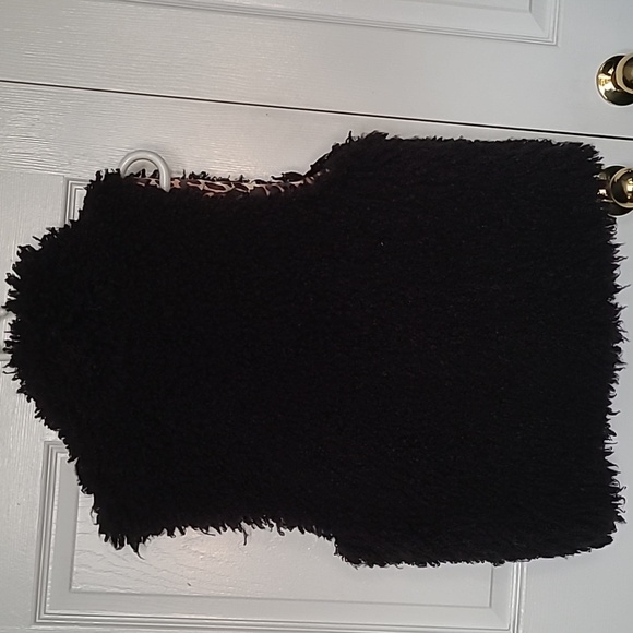 Betsy Johnson Vest - Picture 3 of 6